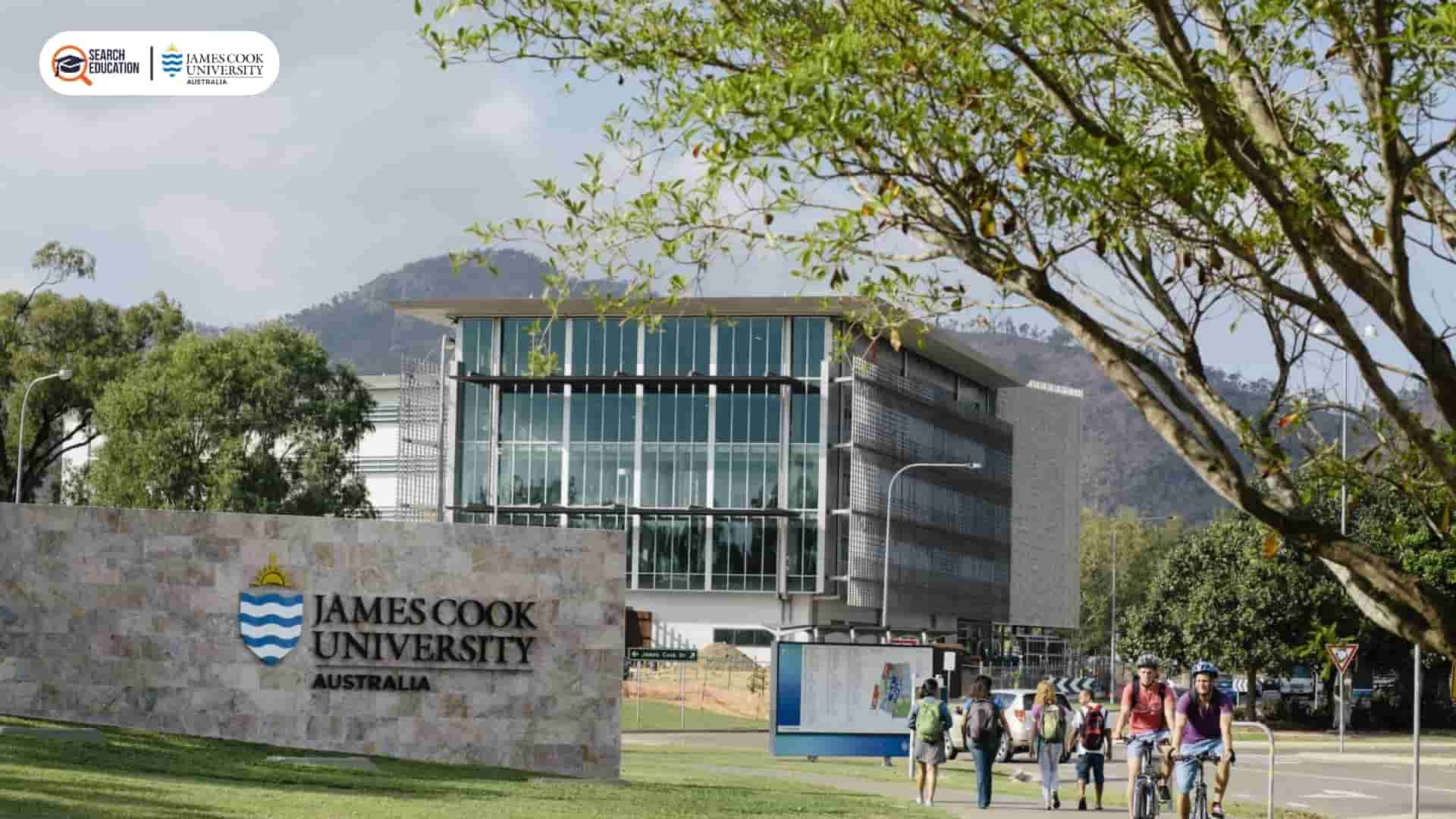 what are the popular courses at james cook university